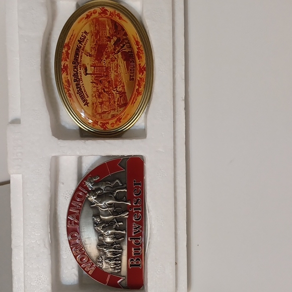 NIB The Bradford Exchange Anheuser-Busch/ Budweiser Belt Buckle Set w/COA - Gift - Picture 2 of 11